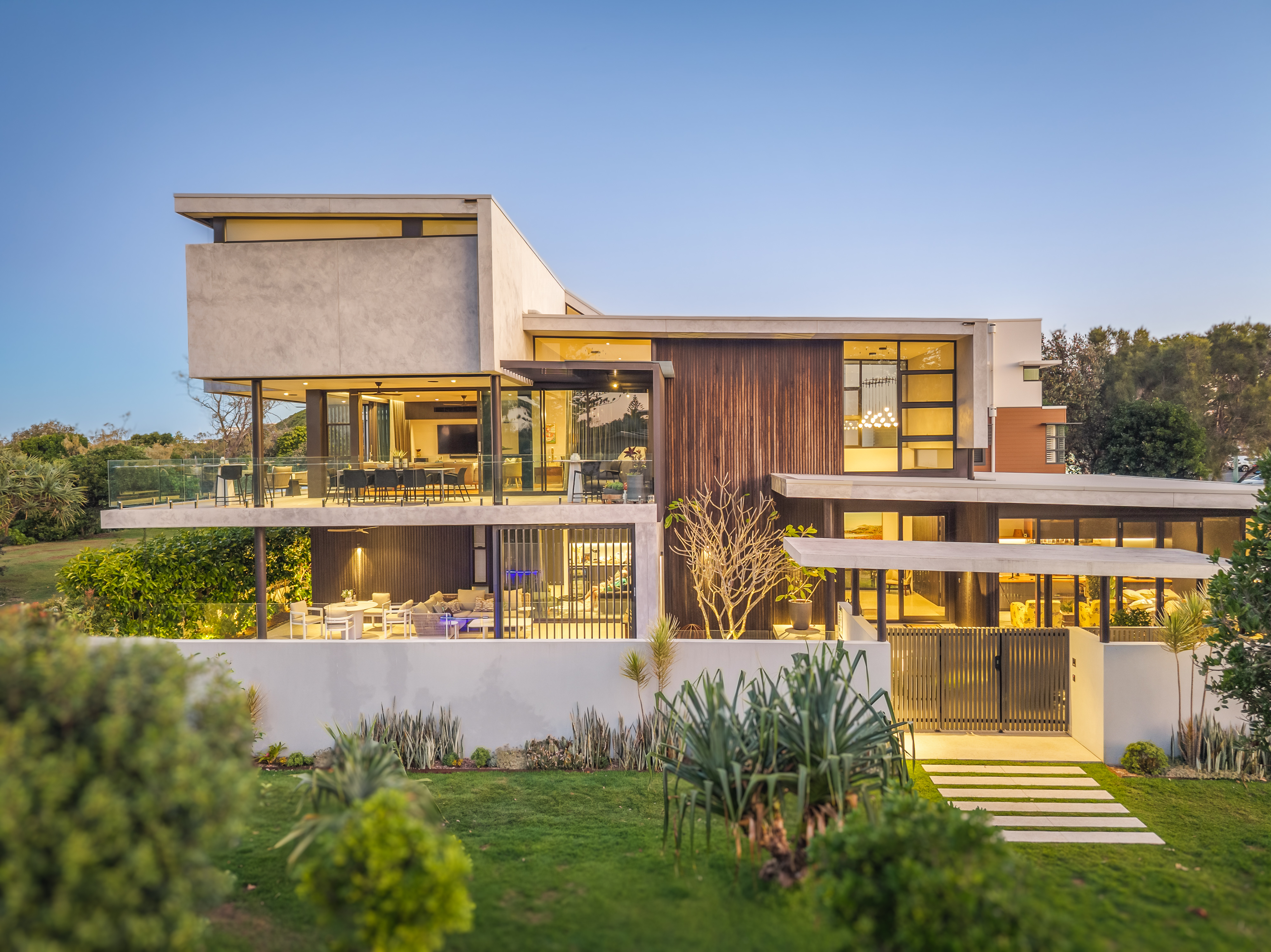 8 Palm Avenue Hastings Point — architectural beachfront home photographed by Media Drive, professional real estate photographer Tweed Coast